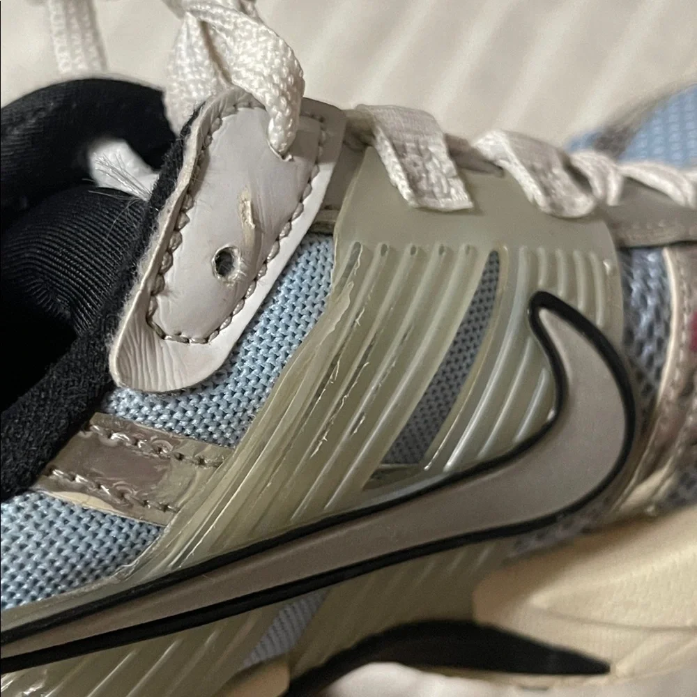 Nike V2K Run | Size 10